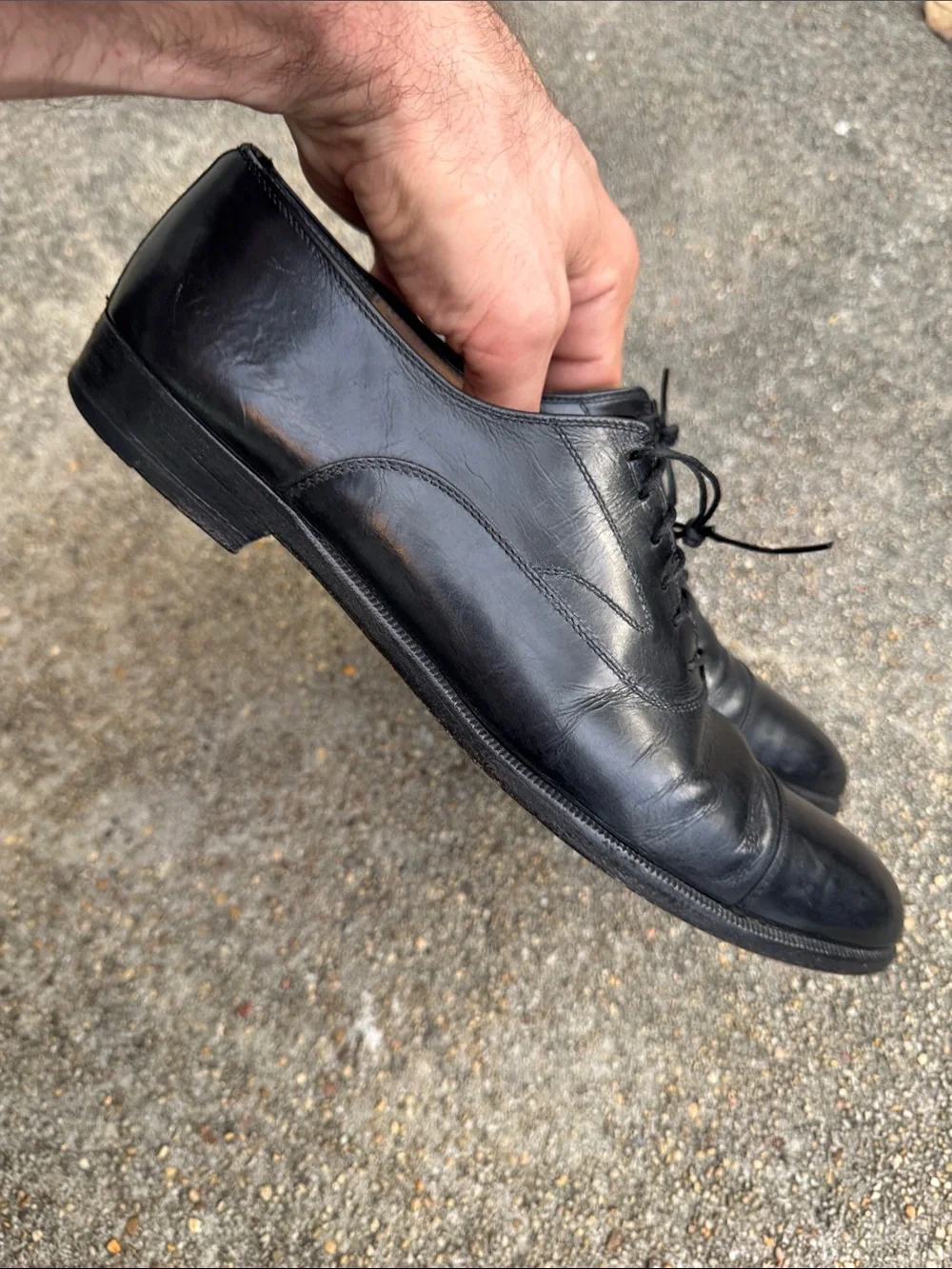 Salvatore Ferragamo Black Leather Cap-Toe Lace-Up Oxfords 9A